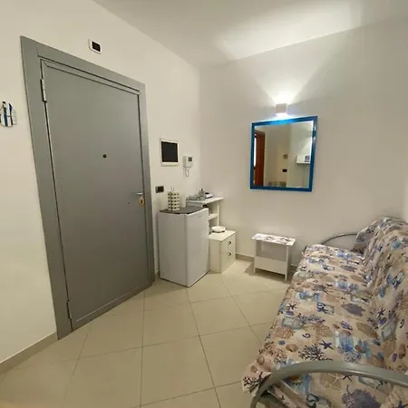 Petali Rosa - Dimora Mare 3*