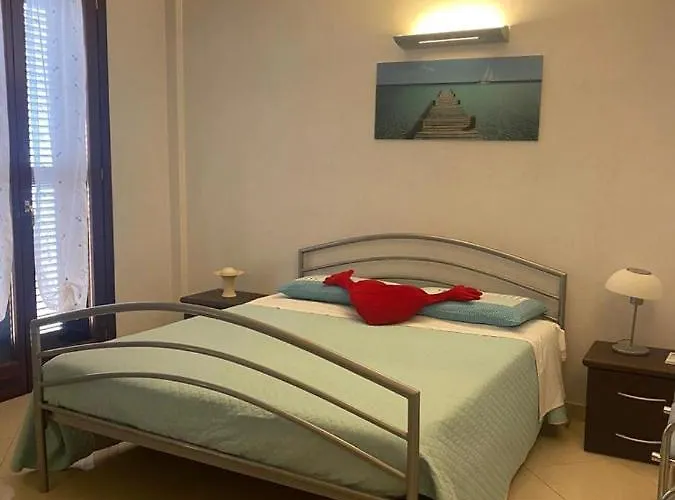Guest house Petali Rosa - Dimora Mare 3*